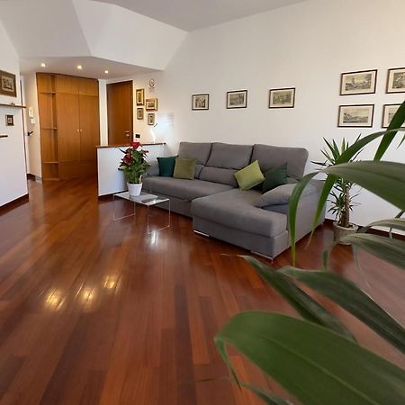 Emeraldway - Bellissimo Appartamento In Zona Sempione-Tre Torri Μιλάνο Εξωτερικό φωτογραφία